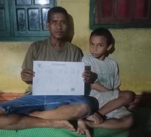 Seorang Anak Penyandang Disabilitas di Woro Minta Bantuan Kasur Springbed dari Pemerintah