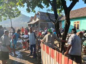 Warga Antusias Bangun Musala, Bagi yang Minat Sumbang Bisa Hubungi Kontak Panitia