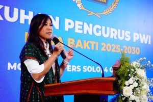 Pengurus Resmi Dikukuhkan di Solo, Ketua Umum PWI Pusat : Persatuan Adalah Kunci